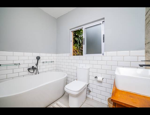 3 BEDROOM APARTMENT FOR SALE IN SHAKAS ROCK